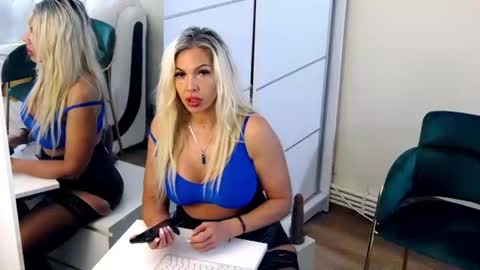 Sasha online show from August 5, 6:17 pm