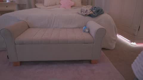sashawest_official online show from June 17, 11:48 pm