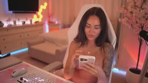 sashawest_official online show from July 7, 12:47 am
