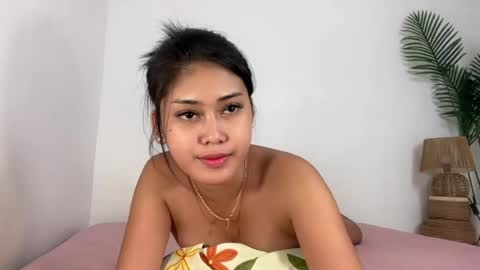 sashi_kaye online show from August 2, 7:59 am