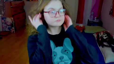 .Alexandra online show from August 17, 9:09 pm