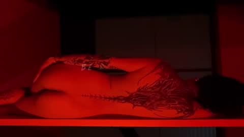 saskia_vellour online show from August 25, 9:55 pm