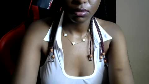 sassy_lyne online show from July 19, 7:43 am