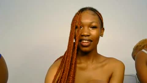 liya online show from August 5, 11:47 pm