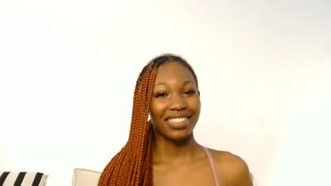 liya online show from August 8, 11:38 pm