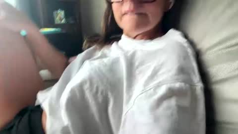 sassynsweetmilf online show from August 5, 8:07 pm