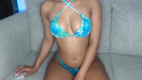 Ella online show from August 15, 6:34 pm