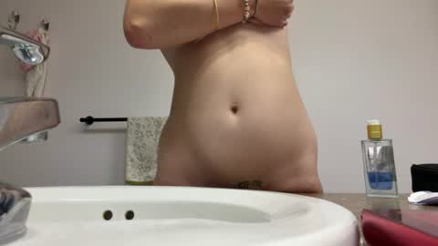 sassysquirtsmmm online show from August 15, 2:59 am