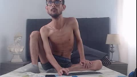 sasuke_bigcock online show from August 15, 6:01 pm