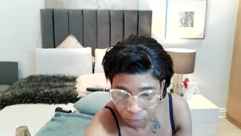 sasyylissaa online show from August 14, 8:18 am
