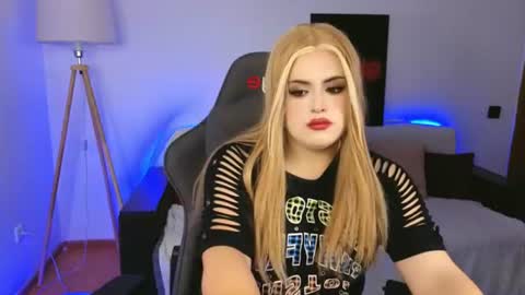 Kati online show from August 9, 8:54 pm