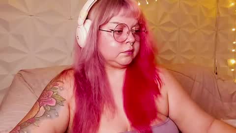 Gina George online show from July 22, 11:40 pm