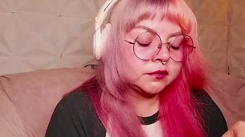 Gina George online show from July 25, 12:14 am
