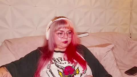 Gina George online show from July 25, 4:27 am