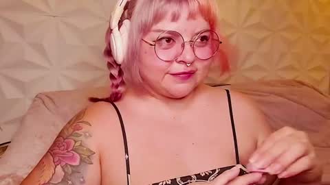 Gina George online show from July 26, 3:33 am