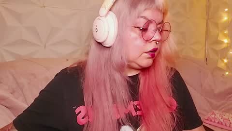 Gina George online show from August 1, 11:22 pm