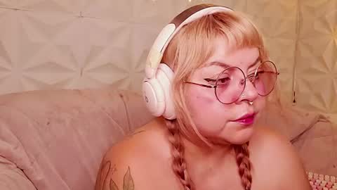 Gina George online show from August 11, 2:24 am