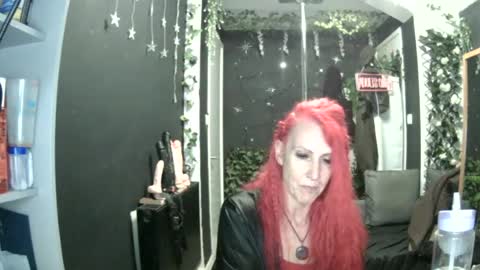 SaucySky online show from August 8, 2:11 am