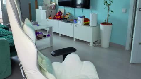 Ariel online show from July 26, 4:06 am