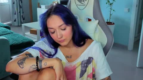 Ariel online show from August 9, 3:18 am