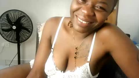 lesley online show from August 12, 10:56 pm