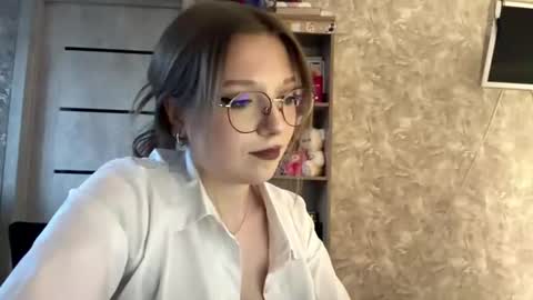 Eva online show from August 6, 10:42 pm