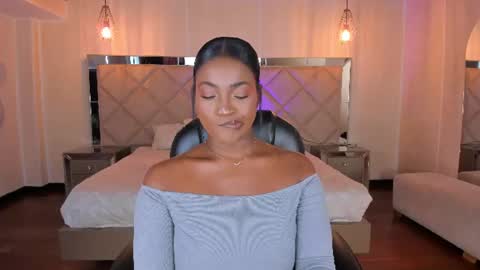 S a v a n n a h  online show from August 13, 3:26 pm