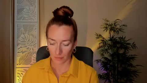 save the qween online show from July 25, 6:39 am