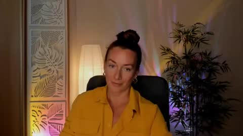 save the qween online show from July 25, 11:03 am