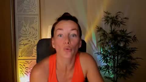 save the qween online show from July 27, 1:38 pm