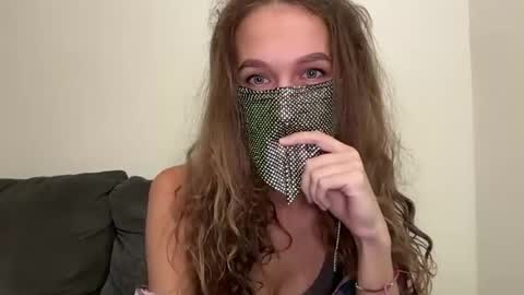SweetLina online show from September 6, 4:18 am