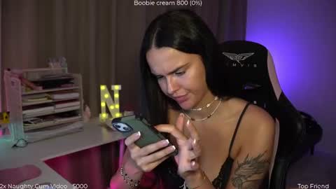 Naomi online show from July 15, 7:15 pm