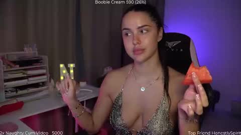 Naomi online show from August 12, 6:32 pm