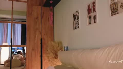 Alyson or just Aly   online show from August 9, 3:35 pm