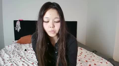Saya online show from May 3, 2:05 am