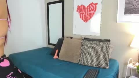 scarlet online show from August 7, 2:33 am