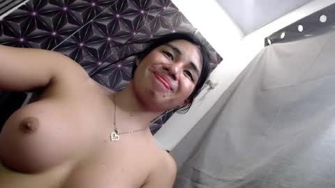 scarlet_111 online show from August 15, 1:42 am