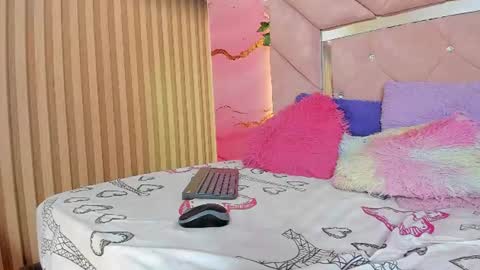 scarlet__moon_ online show from August 13, 5:10 am