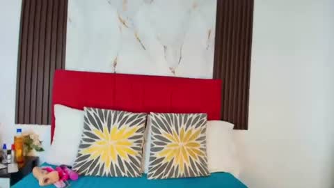 scarlet__rouse online show from August 14, 8:23 pm