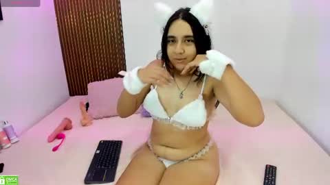 scarlet_hans online show from August 13, 12:41 pm