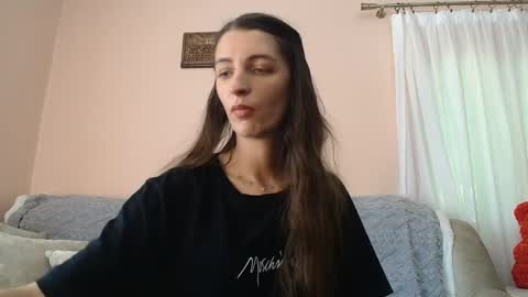Scarlet online show from June 3, 1:26 pm