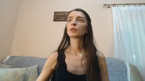 Scarlet online show from June 12, 12:45 pm
