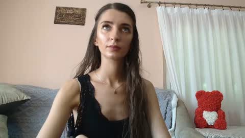Scarlet online show from June 29, 1:25 pm