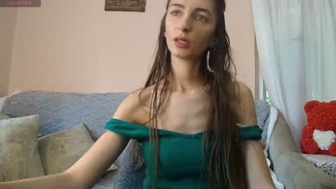 Scarlet online show from July 4, 1:35 pm