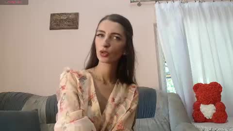 Scarlet online show from August 16, 11:58 am