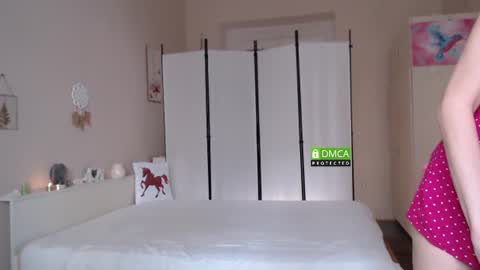 scarlet_sweety online show from July 7, 1:15 pm