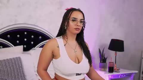 Scarlet online show from August 7, 10:32 pm