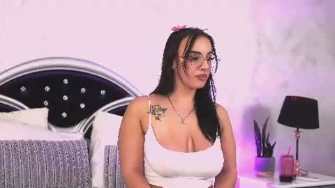 Scarlet online show from August 10, 6:31 pm