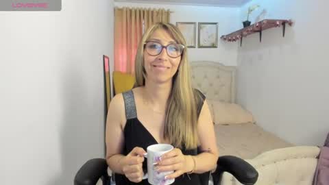 scarletfs online show from August 2, 3:19 pm