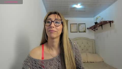 scarletfs online show from August 6, 11:31 am